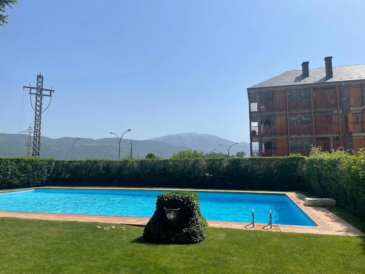 Magnifico Atico Con Vistas, Parking Y Piscina Apartment Puigcerda Spain